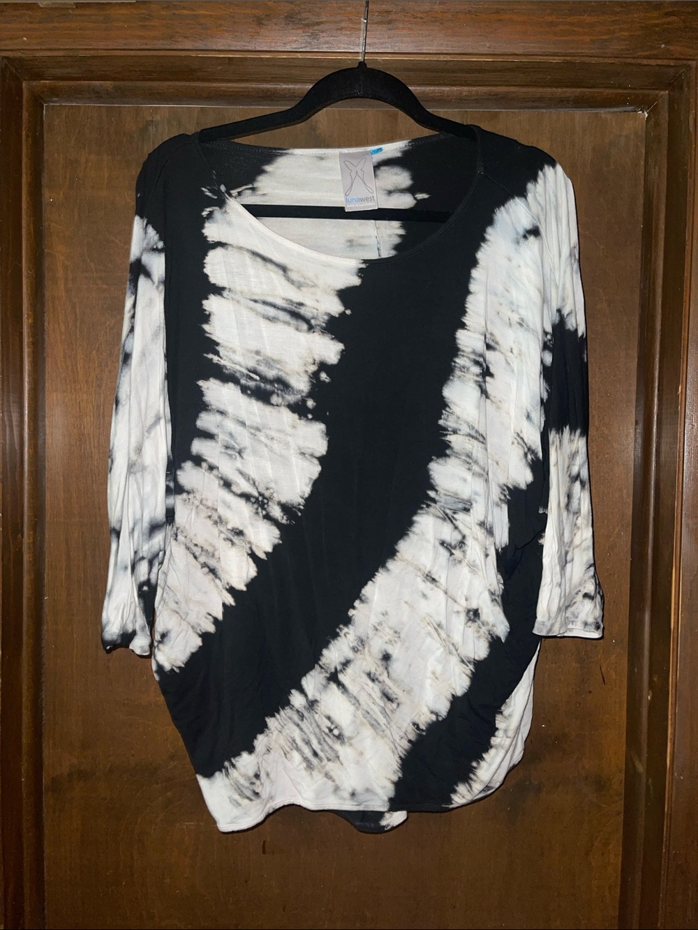 Black & White Tie-Dye Long Sleeve Dolman Top